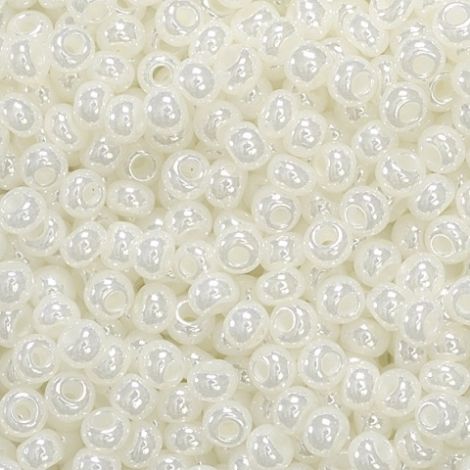Koraliki szklane Knorr Prandell 2.5mm, Białe błyszczące