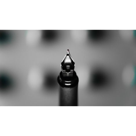 Pióro Wieczne Faber-Castell Grip 2011, Srebrne F - 4