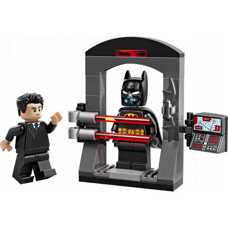 LEGO Super Heroes 30726 Batman Bruce Wayne and the Batsuit - 2